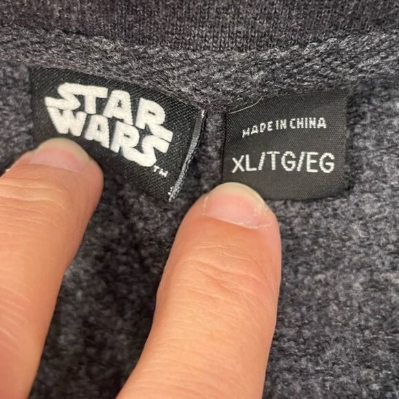 Star Wars Gray Crewneck Sweatshirt With Silver Logo Print Size XL - Picture 5 of 7